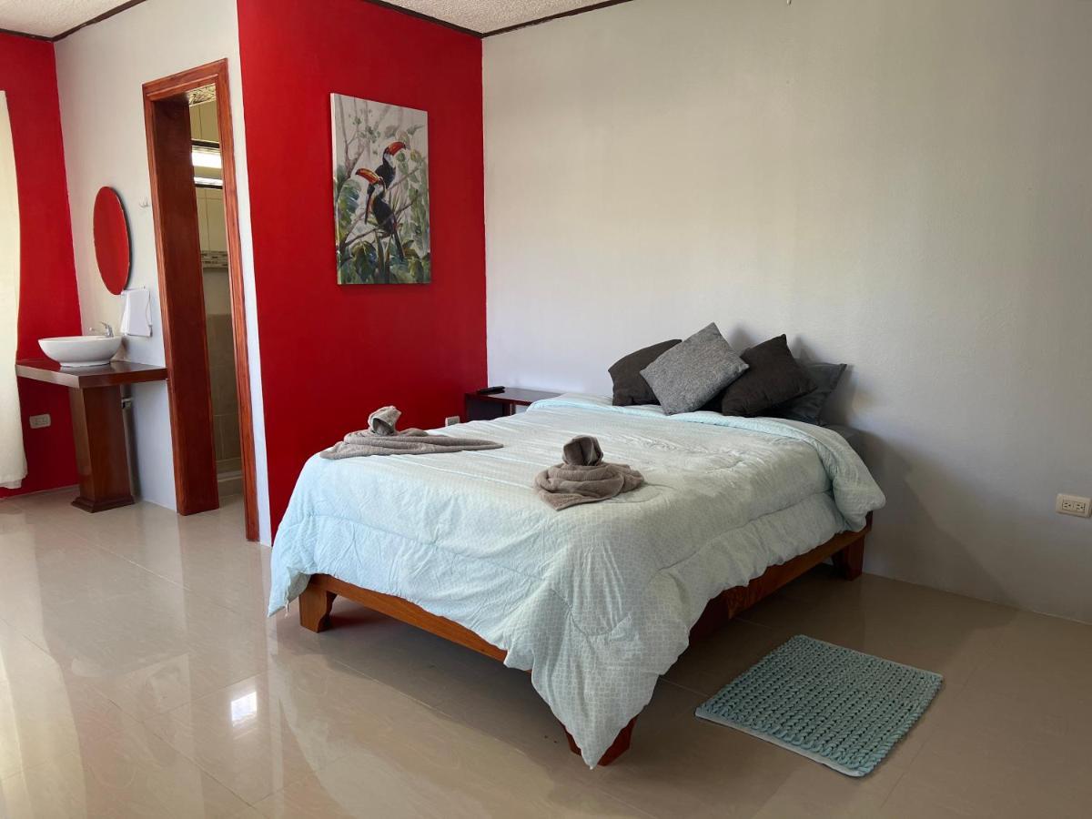 B&B Thomas And Thiago Monteverde Bagian luar foto
